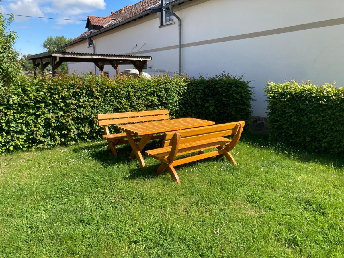 Ferienwohnung Gut Kuhfs Grosszossen Exterior foto